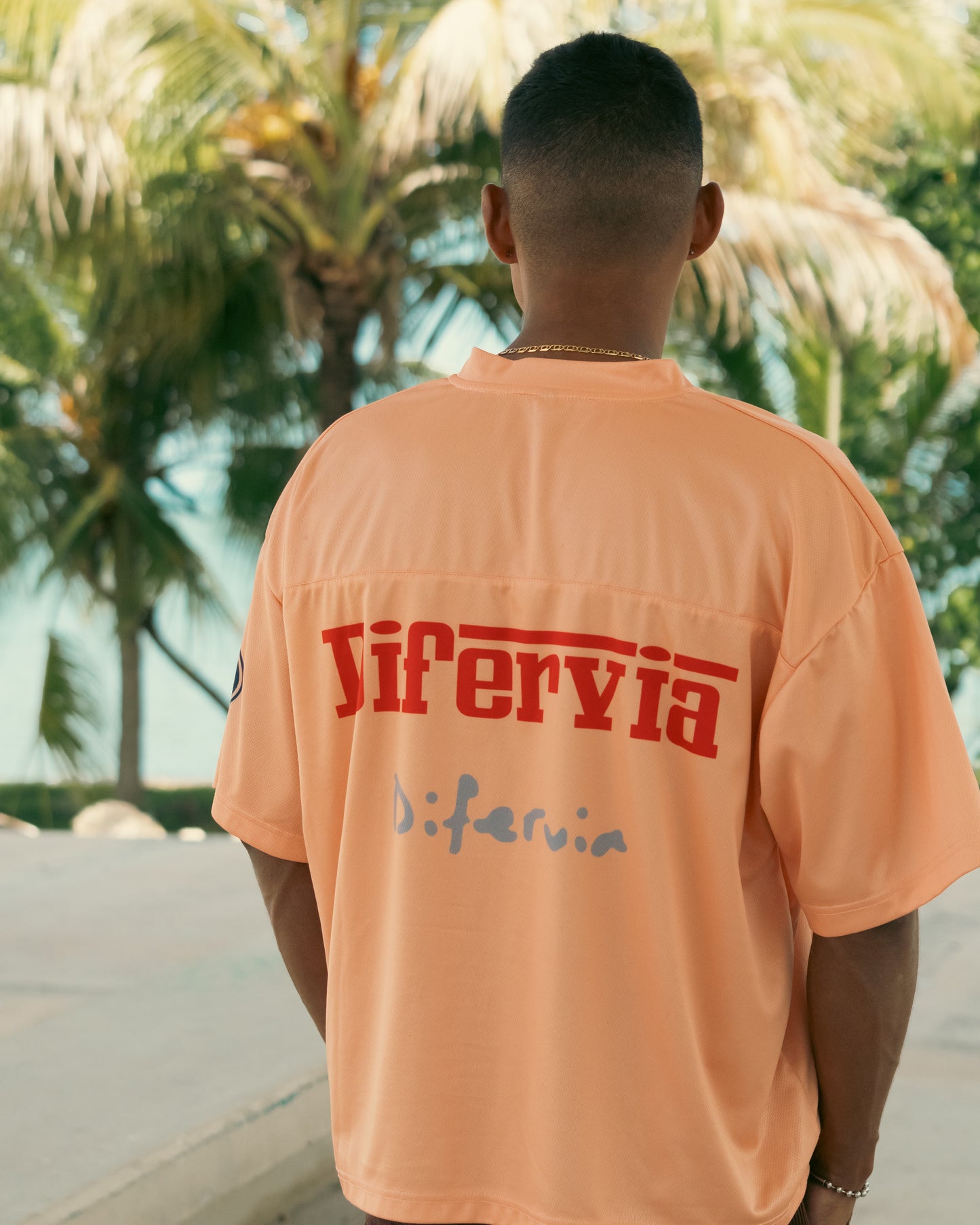 Basic Football Tee Cream