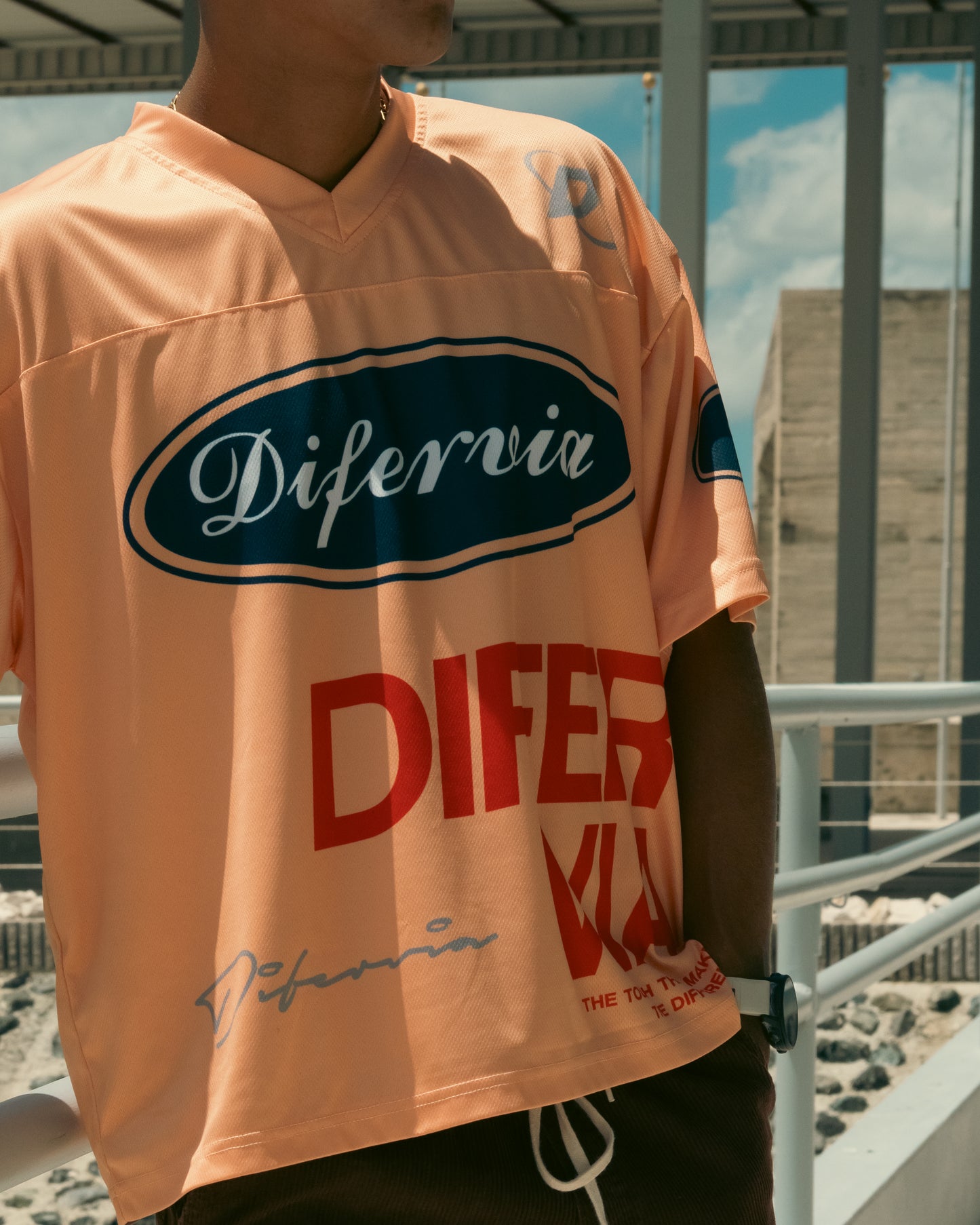 Basic Football Tee Cream